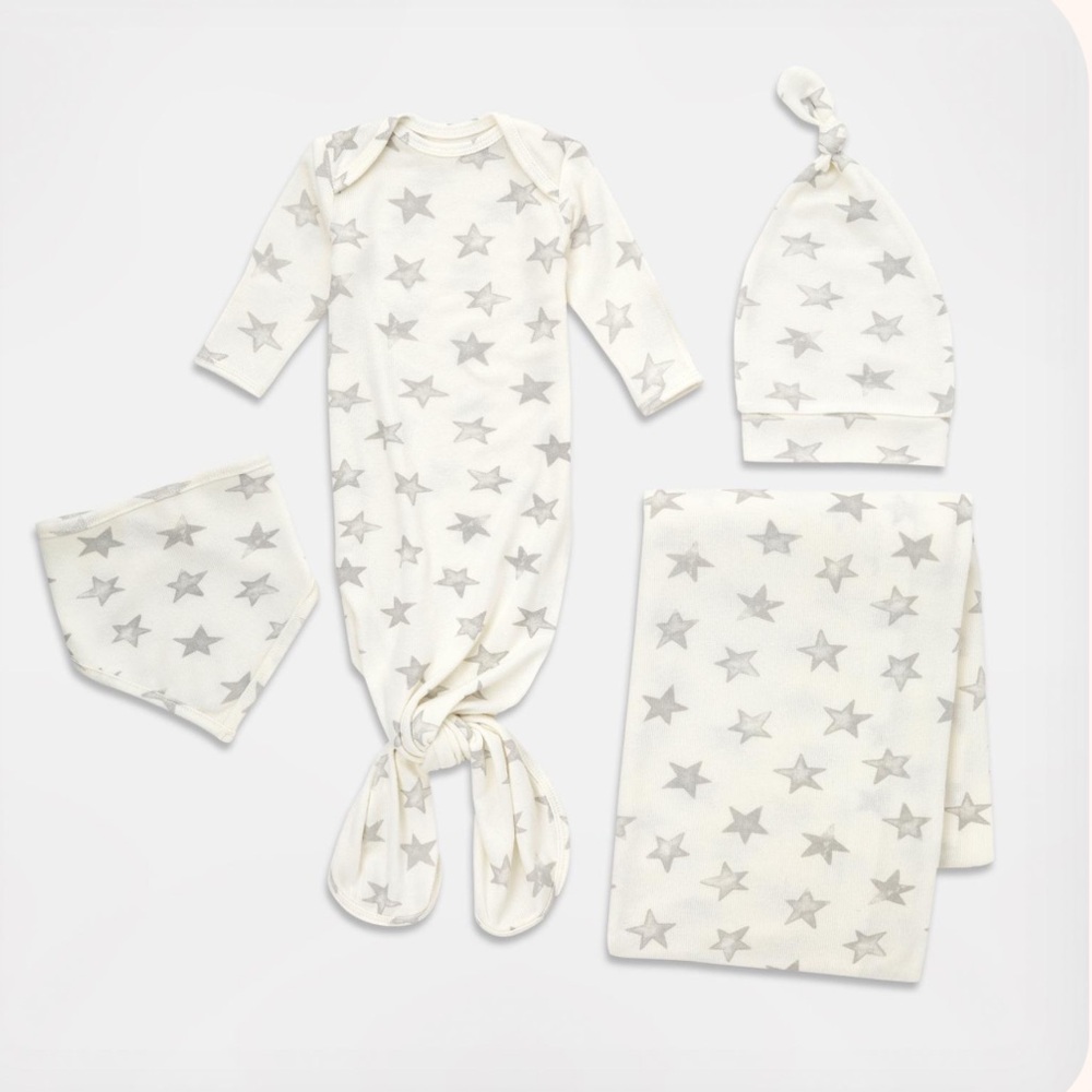 aden + anais Snuggle Knit Newborn Set with Gray Stars